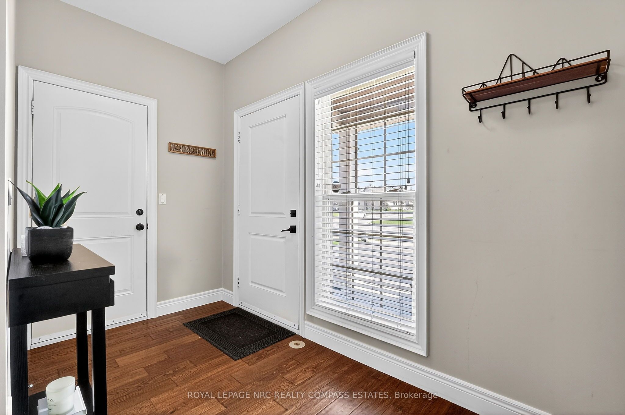 Additional image 4 of 17 Mulberry Lane, Niagara-on-the-lake, ON, L0S 1J0