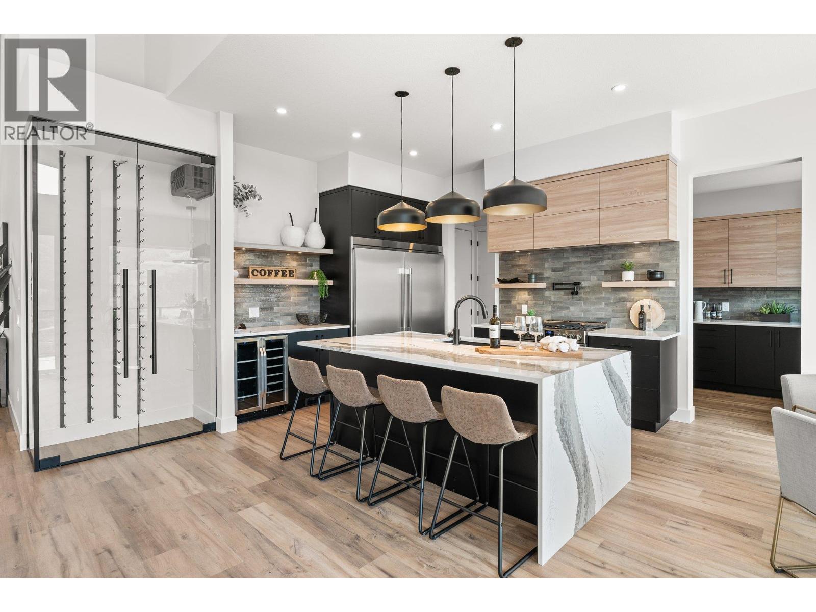 Additional image 4 of 901 Melrose Street, Kelowna, BC, V1P0A8