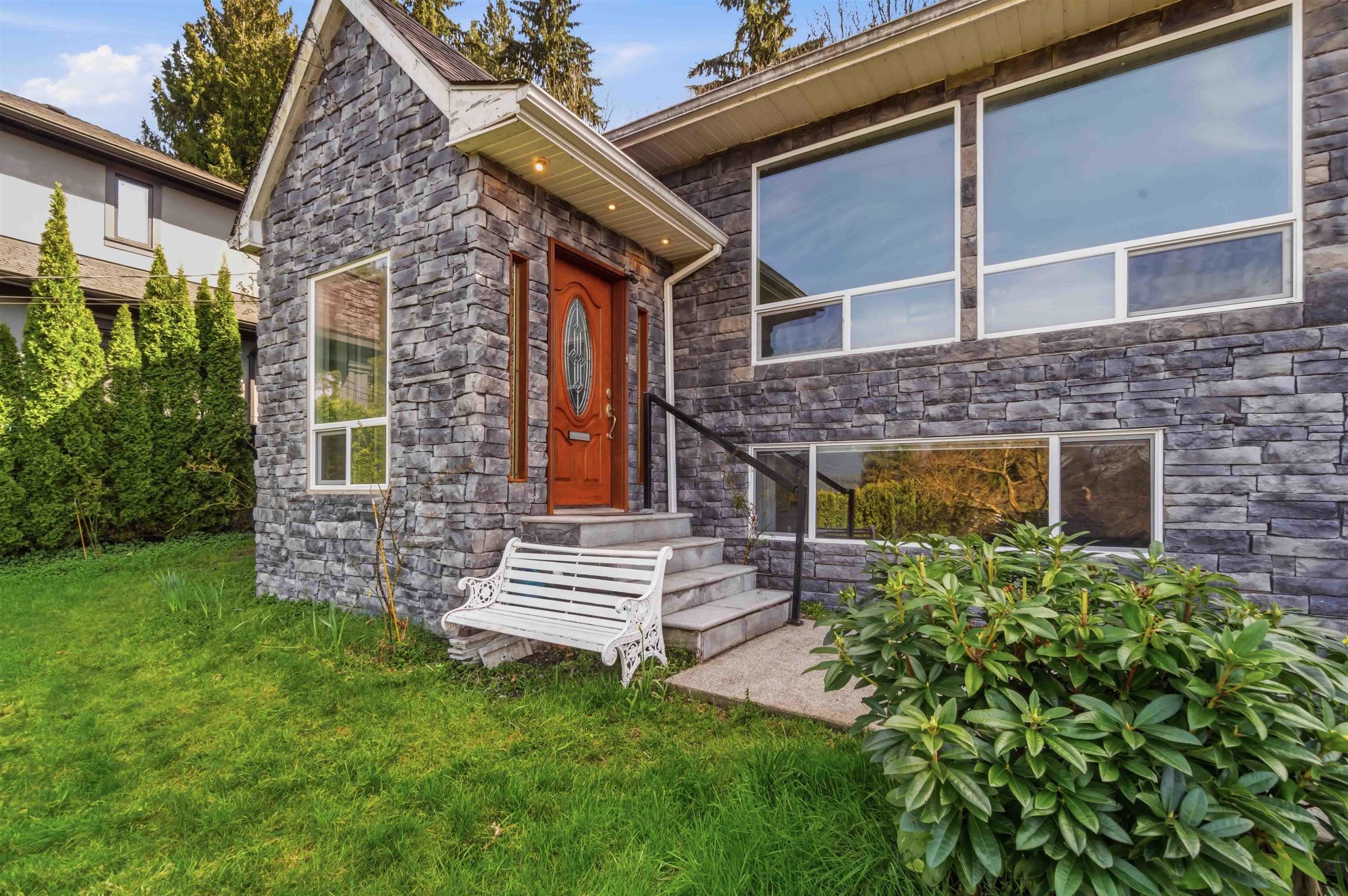 Additional image 3 of 2331 Henry Street, Port Moody, BC, V3H 2J4