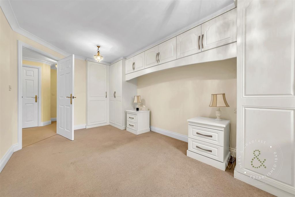 Additional image 8 of 2 bed flat for saleCwrt Pegasus, Cardiff Road, Llandaff, Cardiff CF5