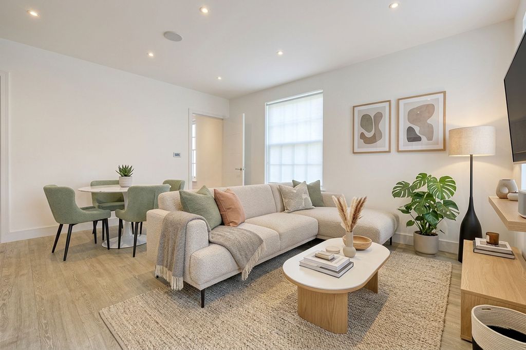 Additional image 5 of 2 bed flat for saleChapel Street, Billericay CM12