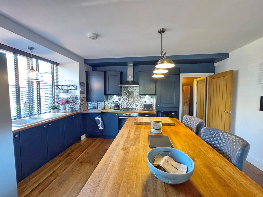 Additional image 6 of 2 bed flat for saleThe Courtyard Hollins, Hollins Road, Todmorden, West Yorkshire OL14