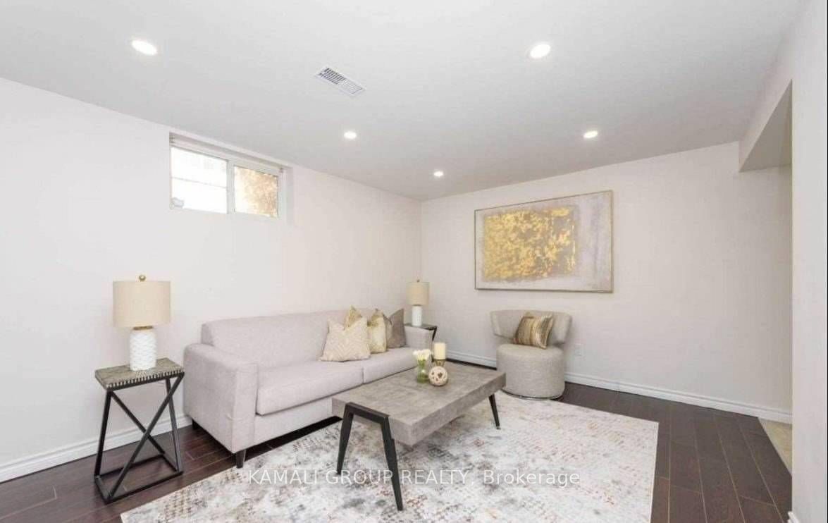 BSMT-352 East 18th Street, Hamilton, ON, L9A 4P9
