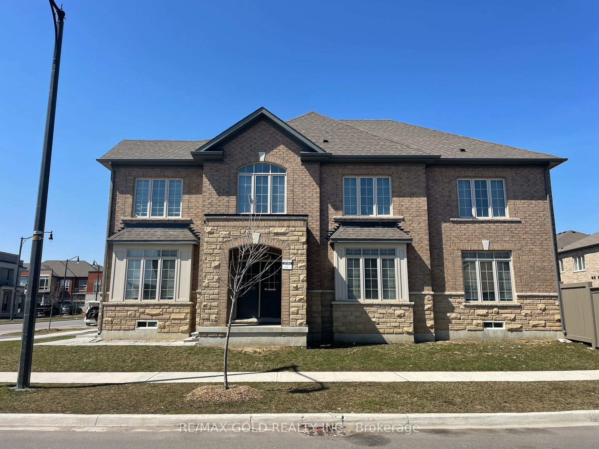 537 Veterans Drive, Brampton, ON, L7A 0C4