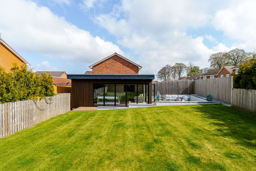 Additional image 28 of 4 bed detached house for sale16 Newmills Road, Balerno, Edinburgh EH14