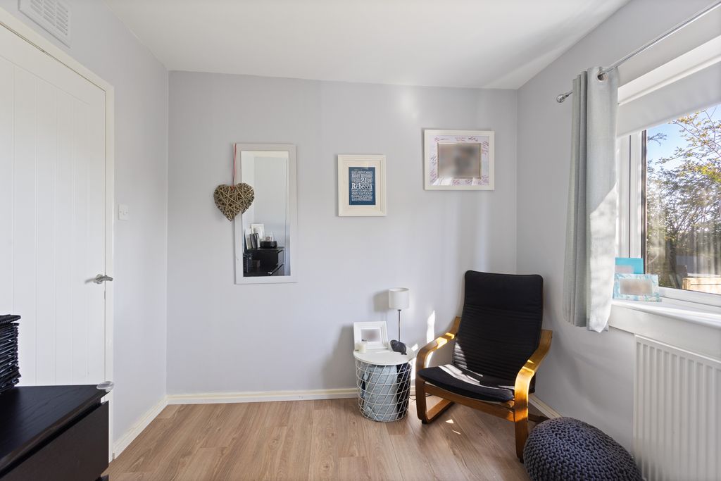 Additional image 12 of 2 bed flat for sale50 Cairns Drive, Balerno, Edinburgh EH14