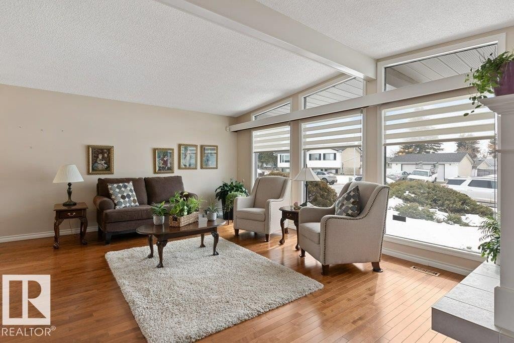 Additional image 8 of 9512 147 Avenue NW, Edmonton, AB, T5E2K6