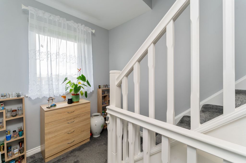 Additional image 21 of 4 bed town house for saleGisborne Drive, Airdrie ML6