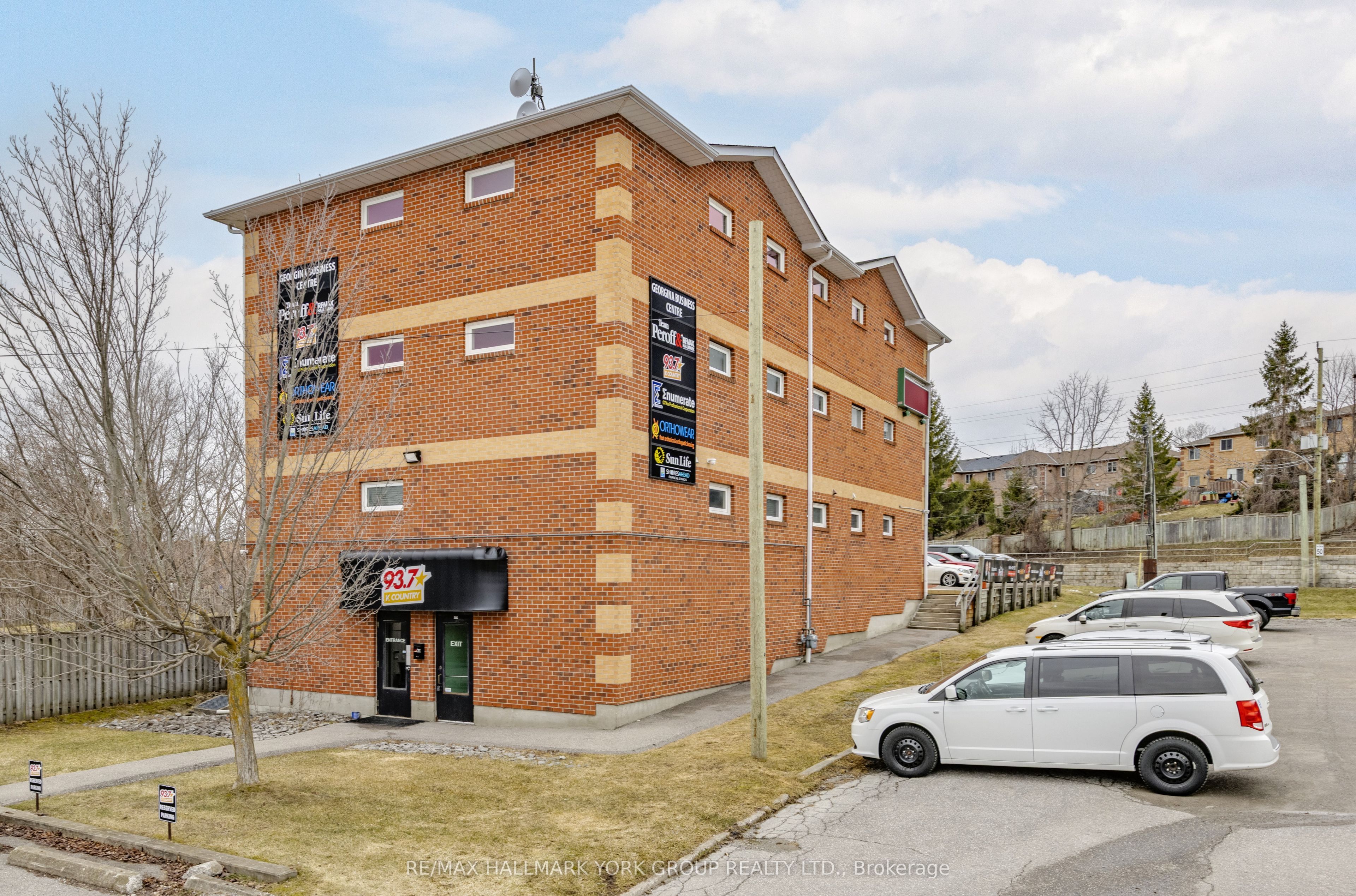 Additional image 2 of 400-449 The Queensway N/a S, Georgina, ON, L4P 2C9