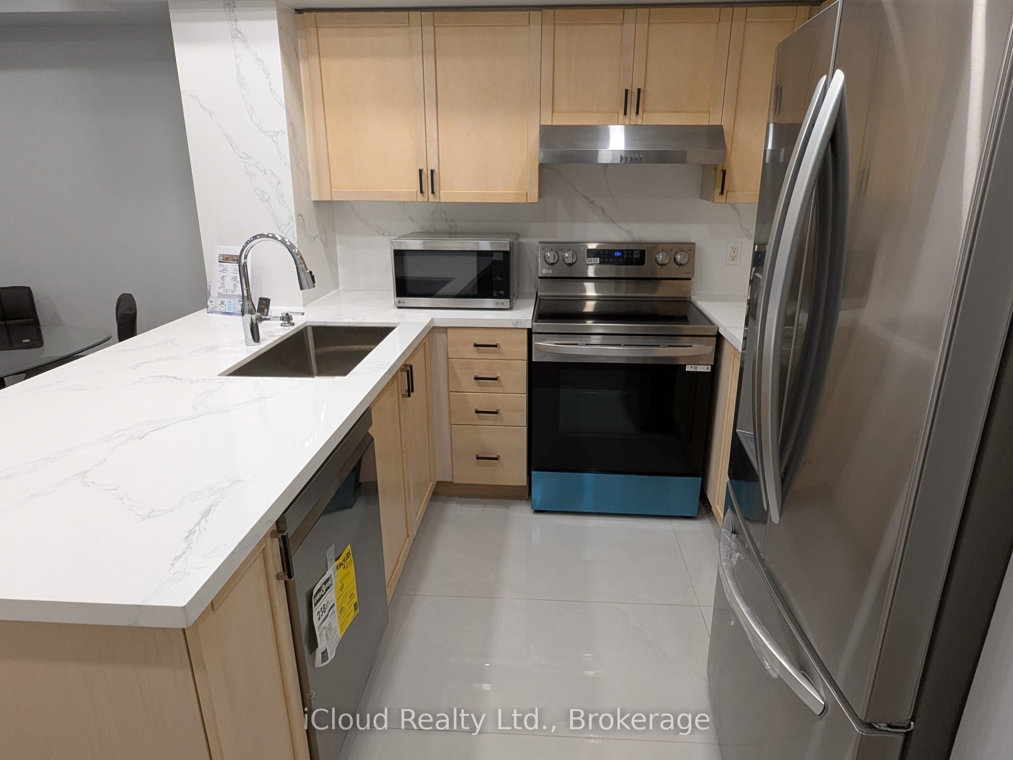 Additional image 3 of 11-285 Antibes Drive, Toronto, ON, M2R 3X9