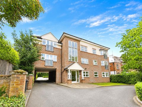 Eaton Road, South Sutton SM2