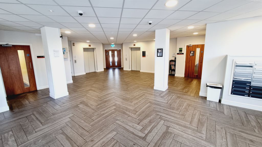 1 bed flat for saleWaterfront West, Brierley Hill DY5 photo 2