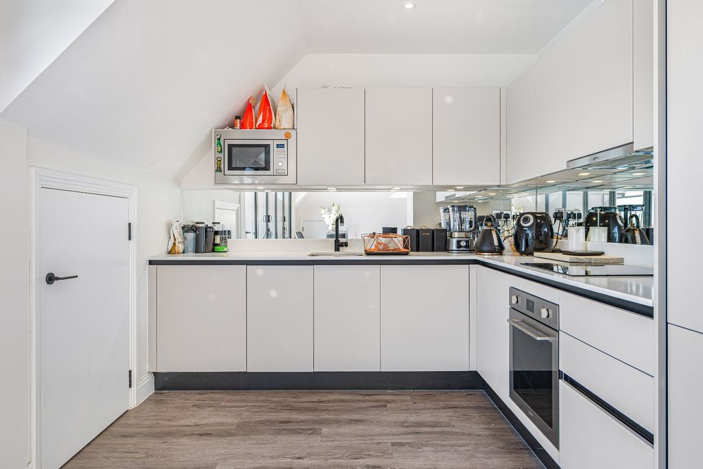 Additional image 20 of 2 bed flat for saleBrampton Road, Bexleyheath DA7