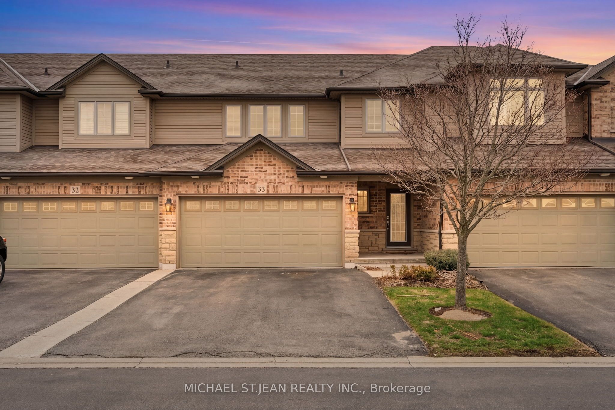 33-441 Stonehenge Drive, Hamilton, ON, L9K 0B1