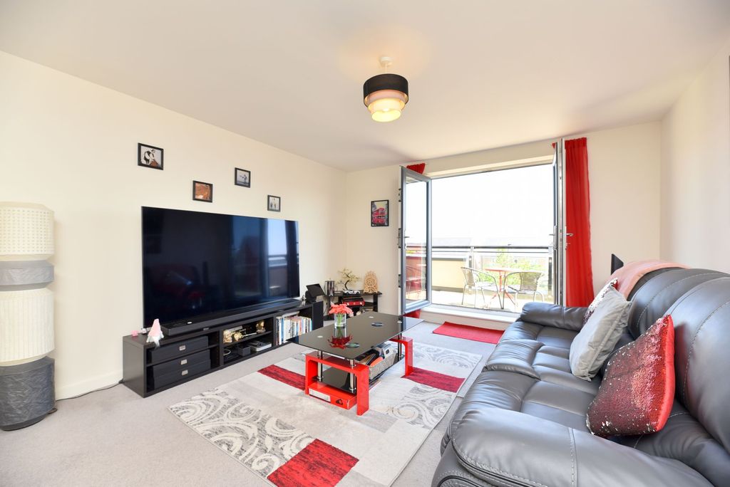 Additional image 2 of 2 bed flat for salePurcell Place, Biggleswade SG18