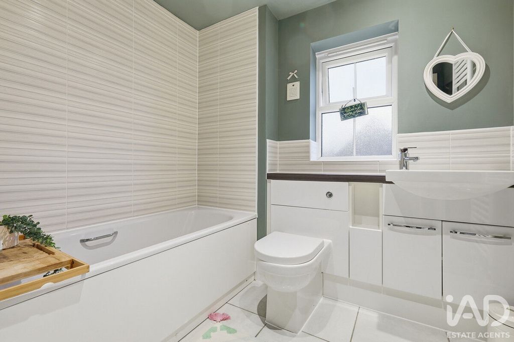 Additional image 17 of 5 bed detached house for saleBayford Way, Stansted Mountfitchet CM24
