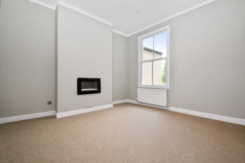 Oaklands Grove, Shepherds Bush W12