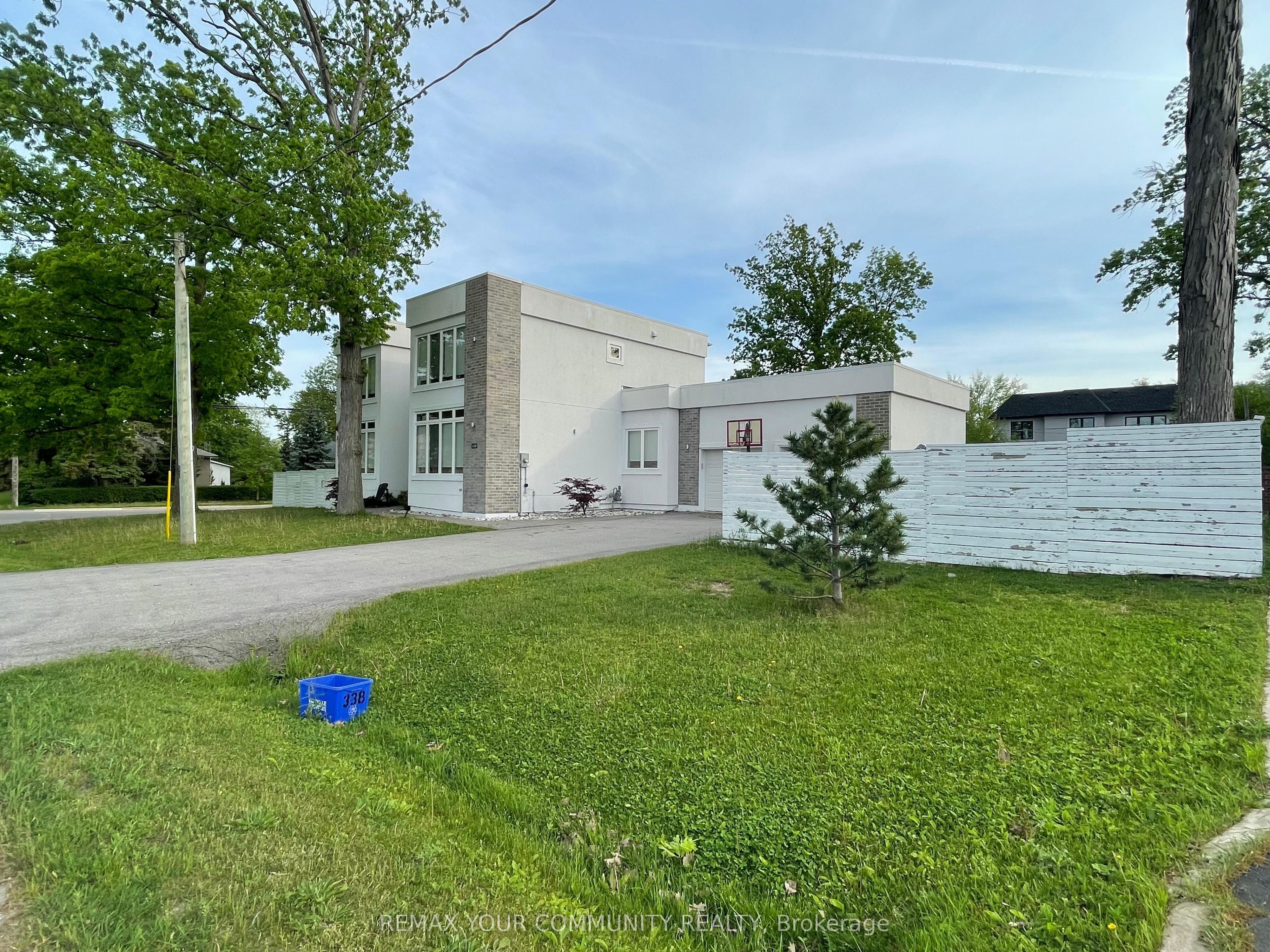 Additional image 4 of 338 Woodale Avenue, Oakville, ON, M9R 2R6