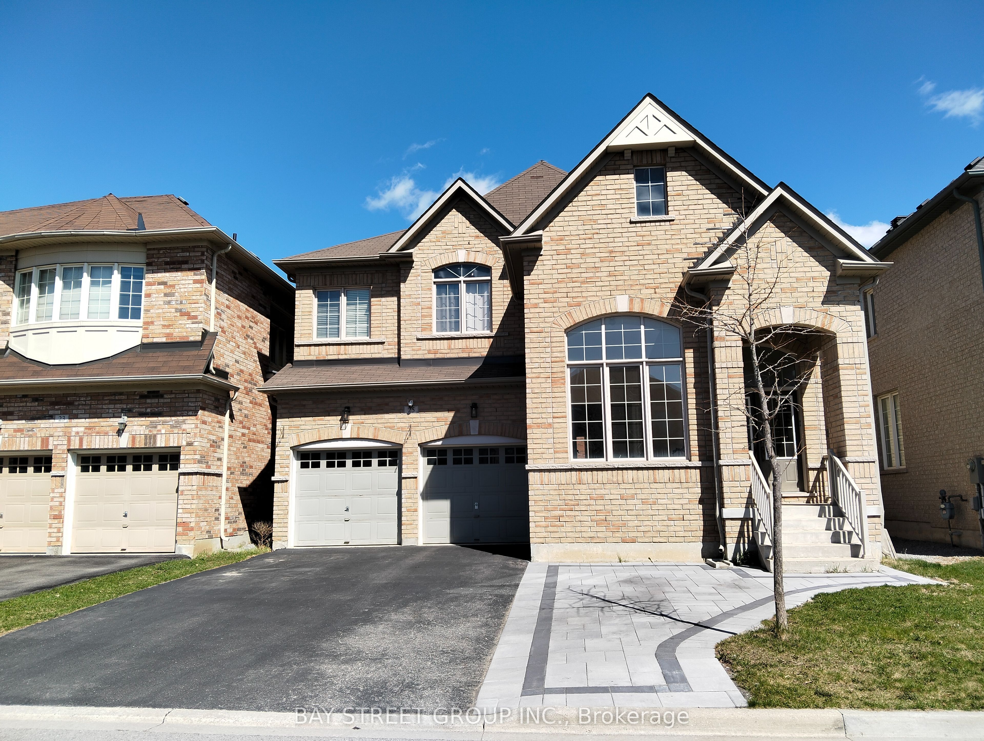 2nd B-25 Maria Road, Markham, ON, L6E 0E3