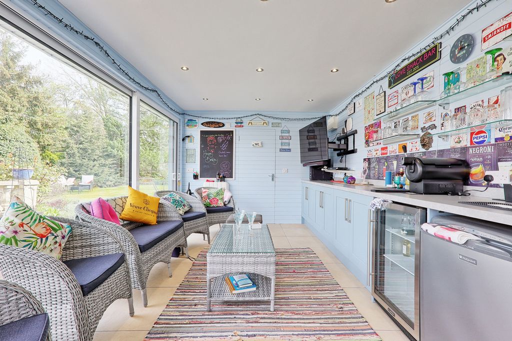 Additional image 42 of 7 bed detached house for saleErnest Road, Emerson Park RM11