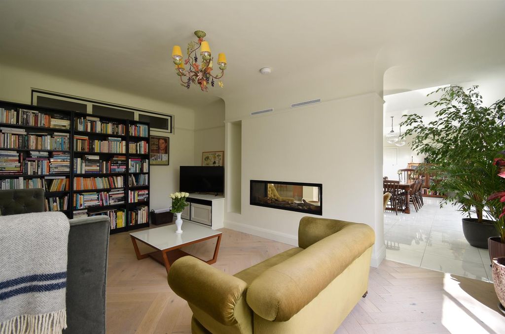 Additional image 5 of 6 bed detached house for saleSutherland Avenue, Bexhill-On-Sea TN39