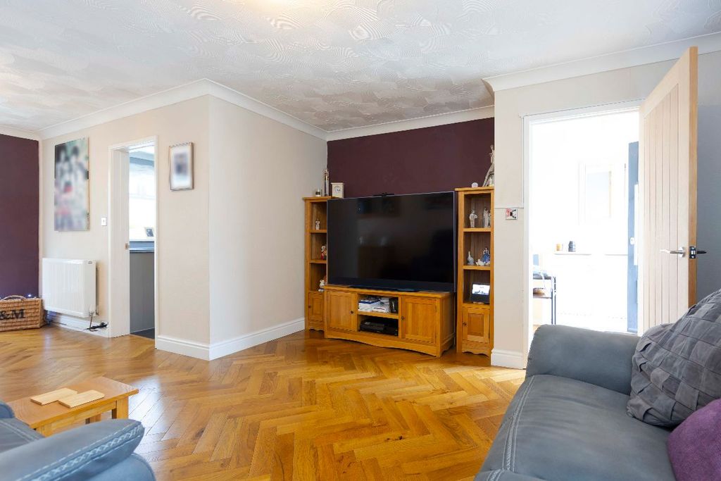 Additional image 5 of 4 bed semi-detached house for saleCynon View, Cilfynydd, Pontypridd CF37