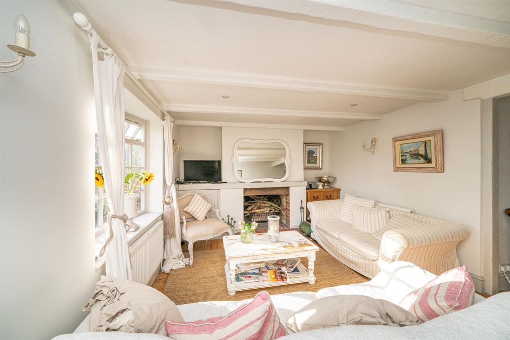 Additional image 2 of 2 bed detached house for saleChapel Street, Berkhamsted HP4
