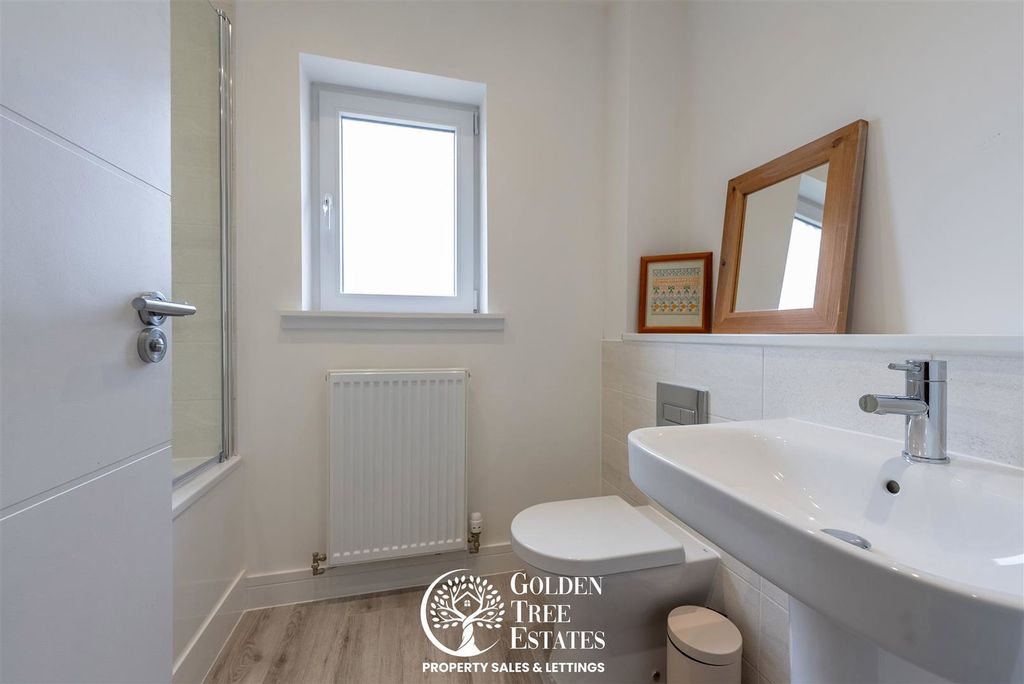 Additional image 8 of 3 bed detached house for saleOak Tree Gardens, Sauchie, Alloa FK10