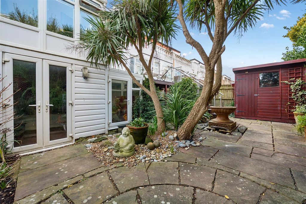 Additional image 34 of 3 bed flat for saleChannel View, Bexhill-On-Sea TN40