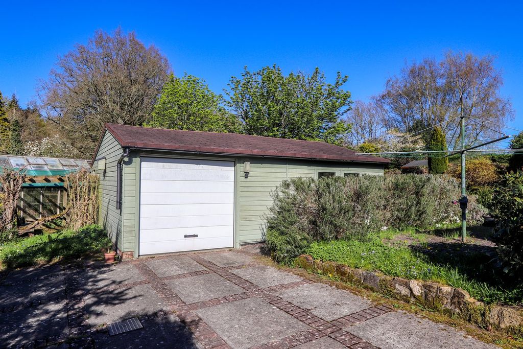 Additional image 12 of 3 bed detached bungalow for sale69 Hastings Road, Battle TN33