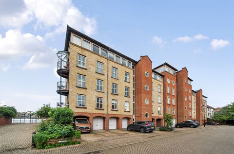 Andes Close, Southampton, Hampshire SO14