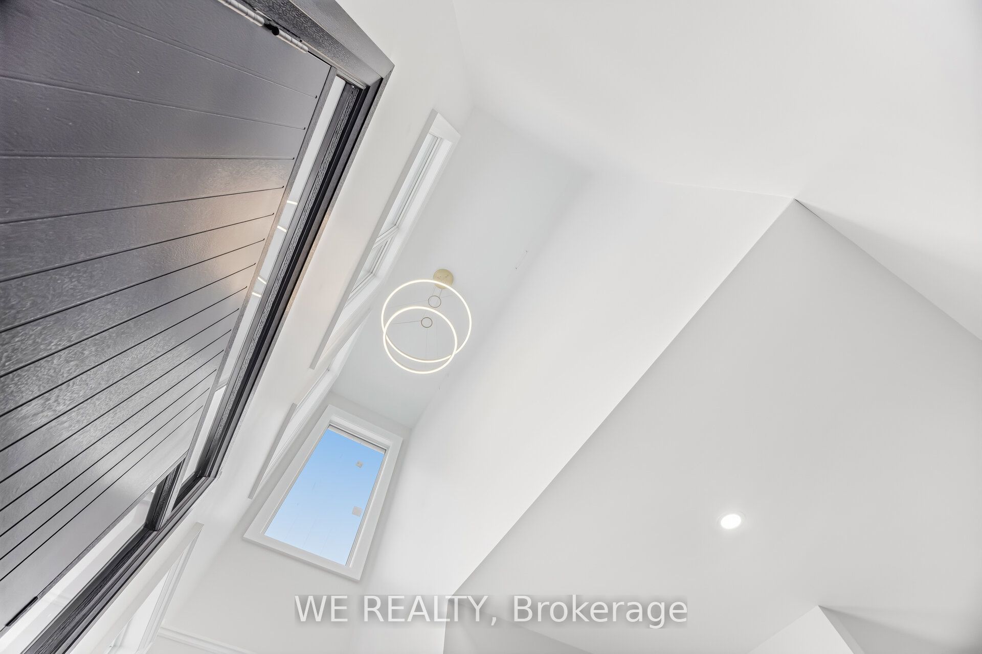 Additional image 5 of 711 Hillview Crescent, Pickering, ON, L1W 2R6