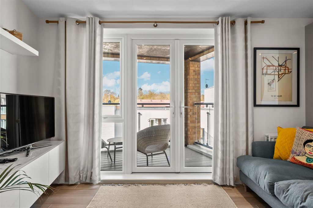 Additional image 8 of 2 bed flat for saleHawker Drive, Addlestone KT15