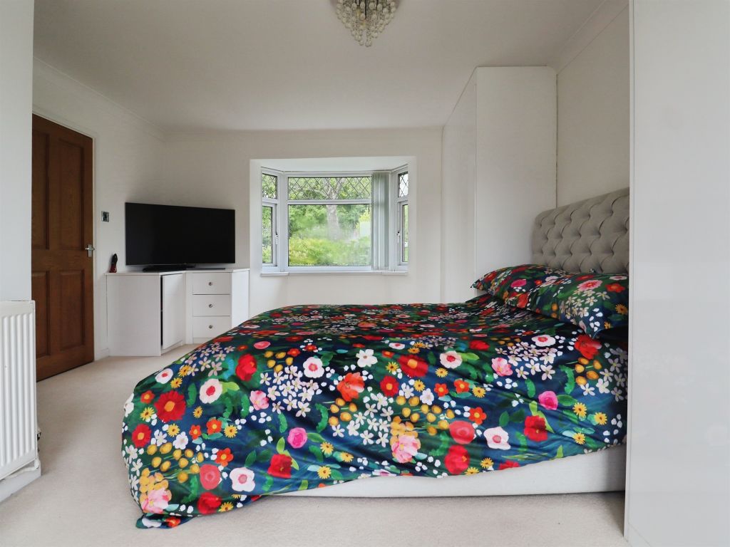 Additional image 13 of 4 bed semi-detached house for saleAxbridge Crescent, Llanrumney, Cardiff CF3