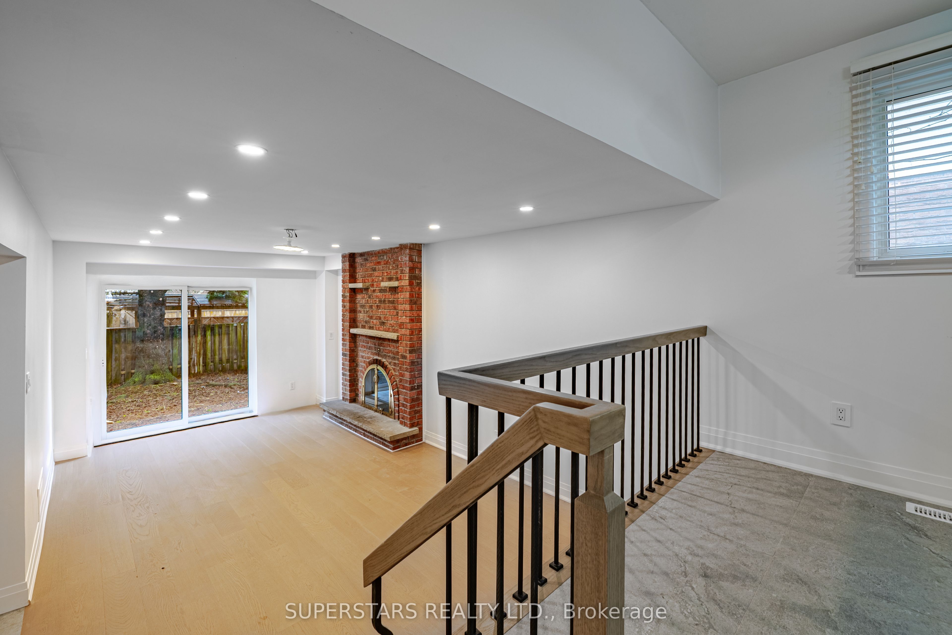 Additional image 3 of UPPER-39 Evergreen Drive, Whitby, ON, L1N 6S6