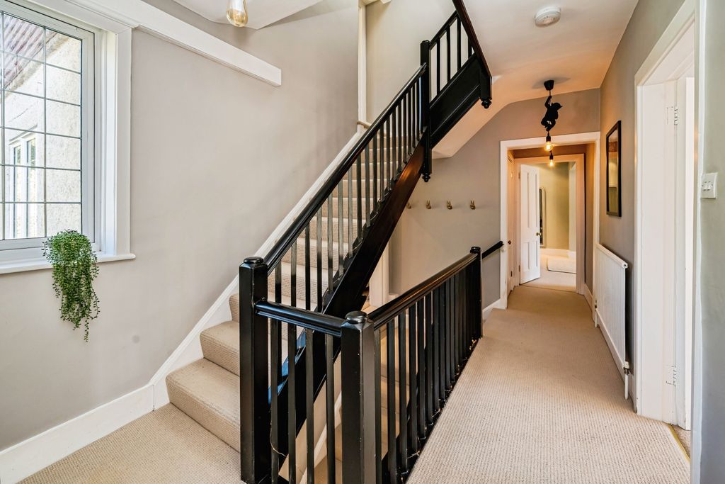 Additional image 18 of 7 bed detached house for saleKings Road, Berkhamsted HP4