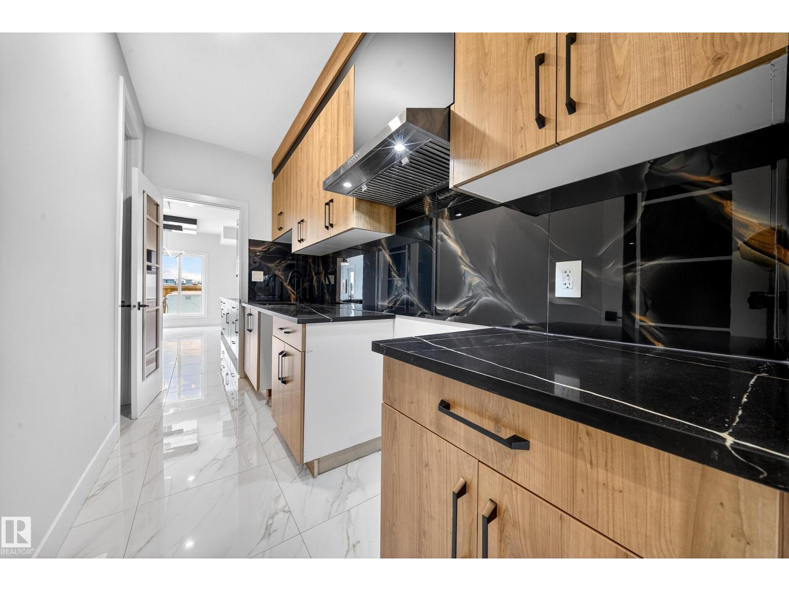 Additional image 6 of 115 28 Street SW, Edmonton, AB, T6X1A7