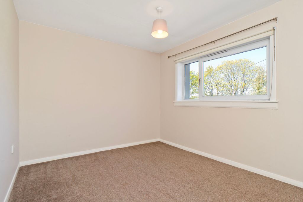 Additional image 8 of 2 bed flat for sale118 Moubray Grove, South Queensferry, Edinburgh EH30