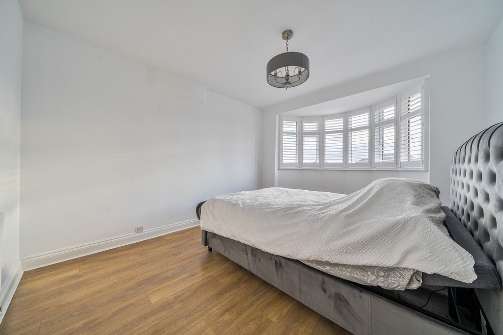 Additional image 13 of 3 bed detached house for saleBlendon Drive, Bexley DA5