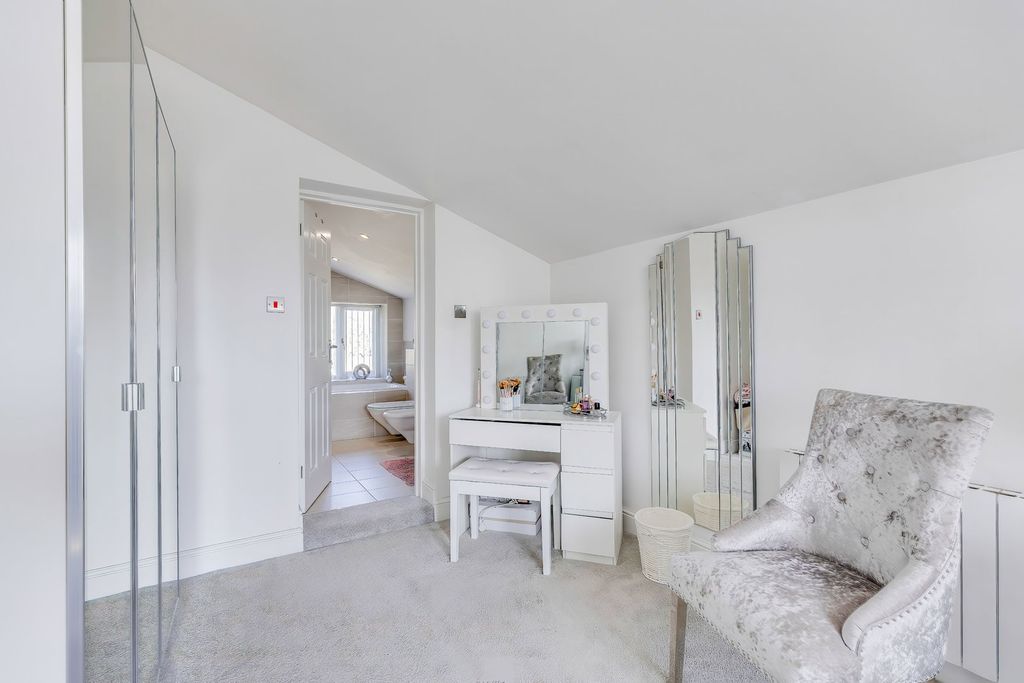 Additional image 28 of 4 bed detached house for saleWern Fawr Lane, Old St Mellons, Cardiff CF3