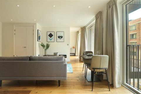 Copperworks Wharf, London E15, Studio to rent
