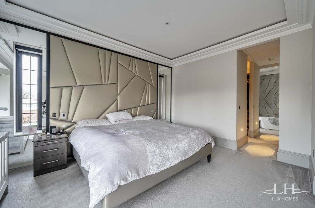 Additional image 10 of 5 bed detached house for saleFreeman Way, Emerson Park RM11