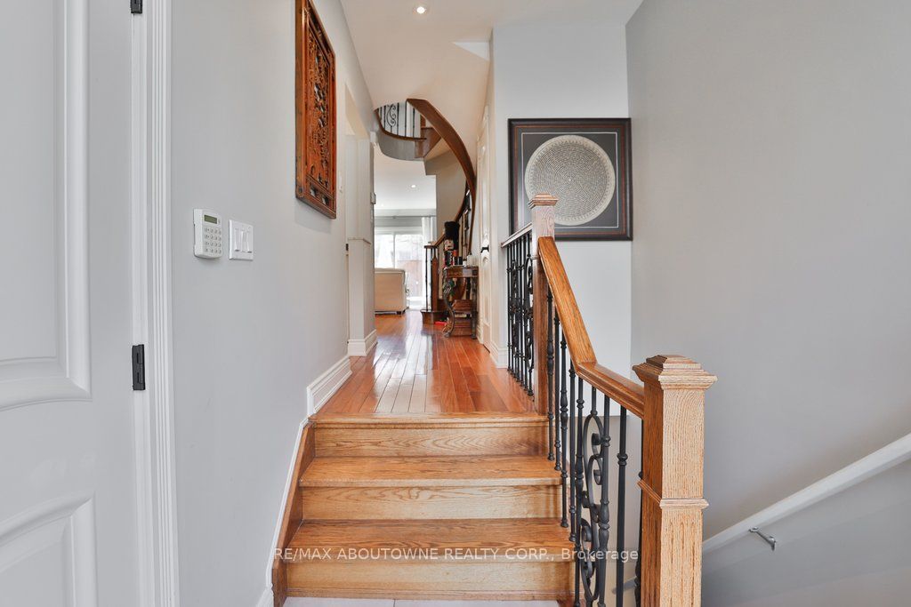 Additional image 5 of 45 Tradewind Drive, Oakville, ON, L6L 6K9