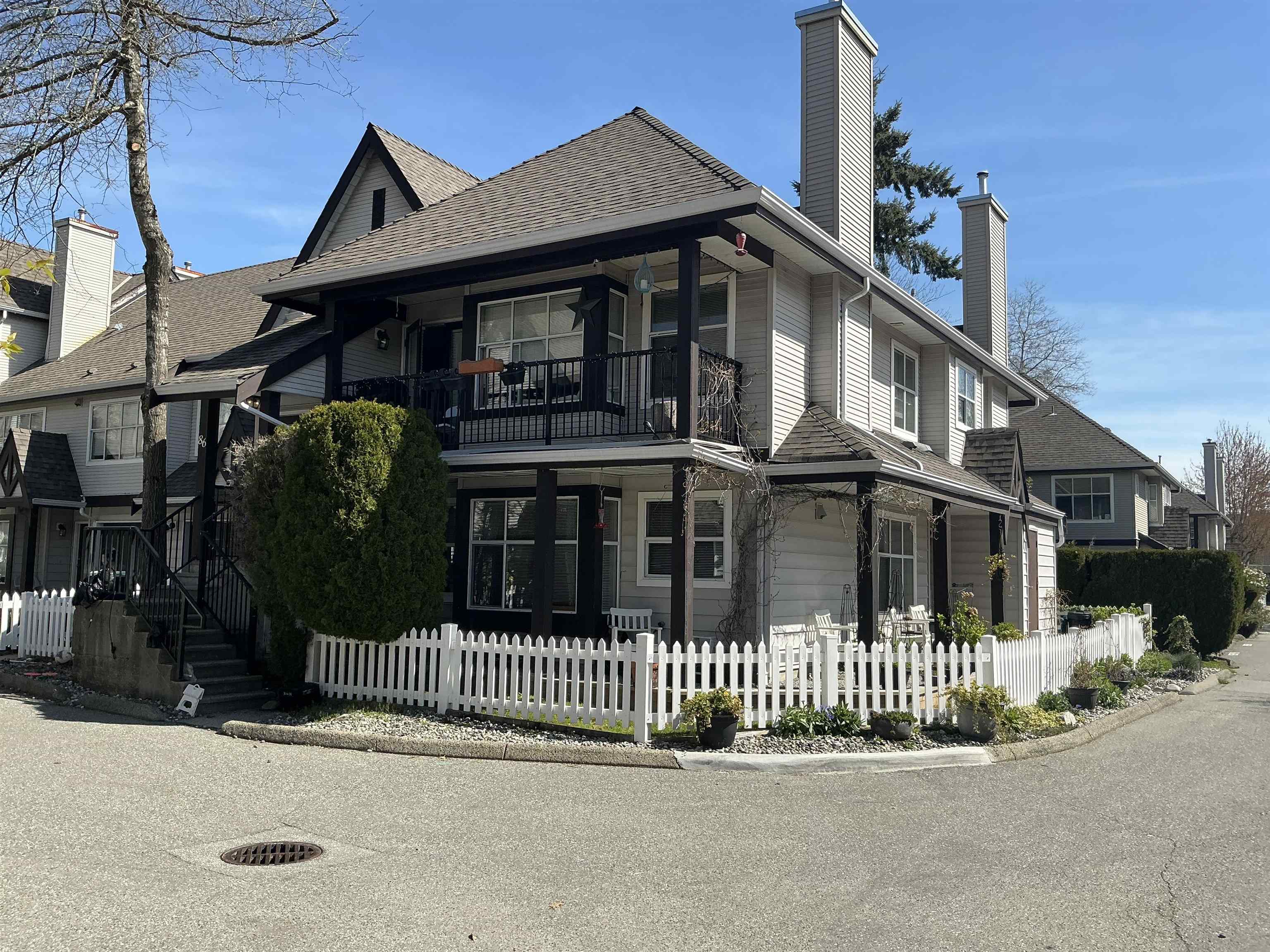 86-12099 237 Street, Maple Ridge, BC, V4R 2C3