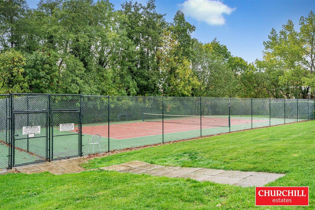 Additional image 17 of 2 bed flat for saleBoleyn Court, Epping New Road, Buckhurst Hill IG9
