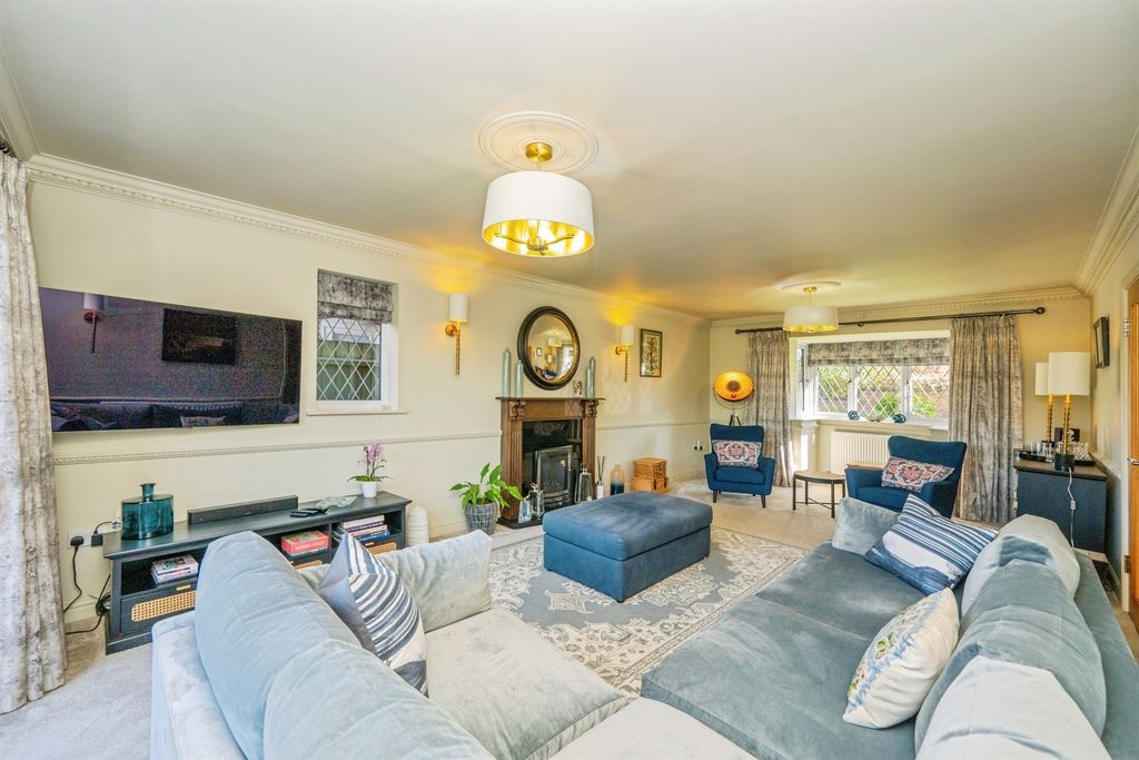 Additional image 9 of 6 bed detached house for saleCavendish Drive, Ashbourne DE6