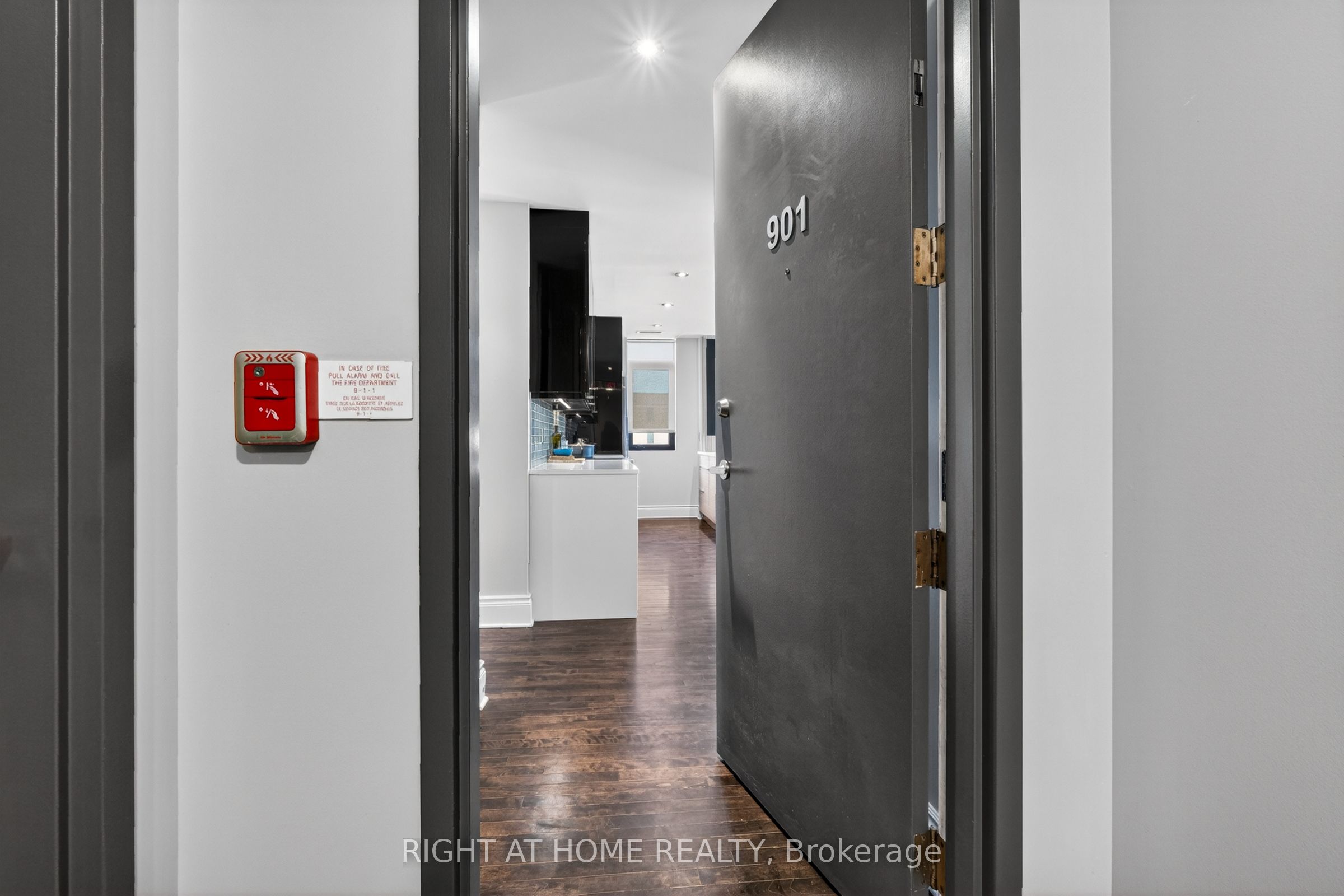 Additional image 3 of 901-374 Cooper Street, Ottawa, ON, K2P 2P4