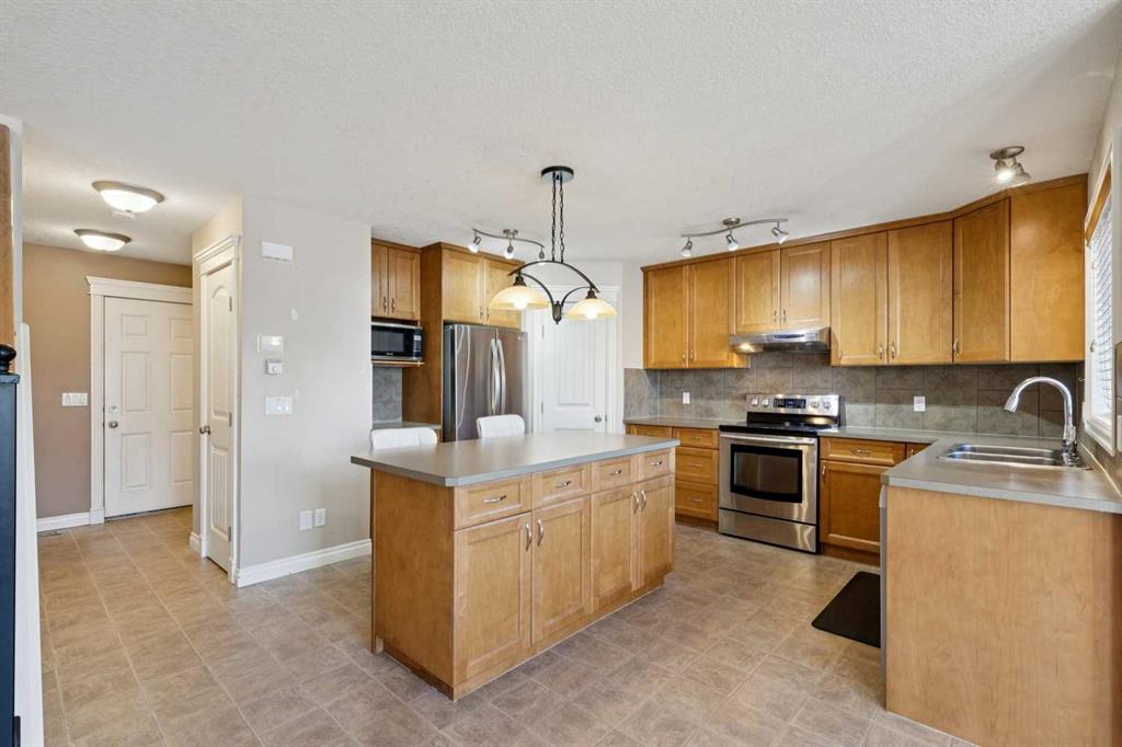 Additional image 3 of 184 Cimarron Park Circle, Okotoks, AB, T1S 2H5