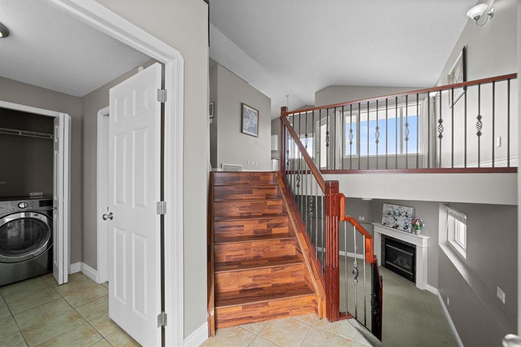 Additional image 3 of 24 Elliott Drive, Camrose, AB, T4V 4V6