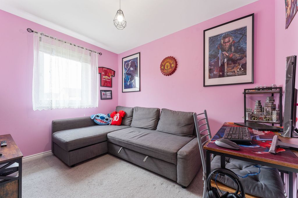 Additional image 17 of 4 bed town house for saleGisborne Drive, Airdrie ML6